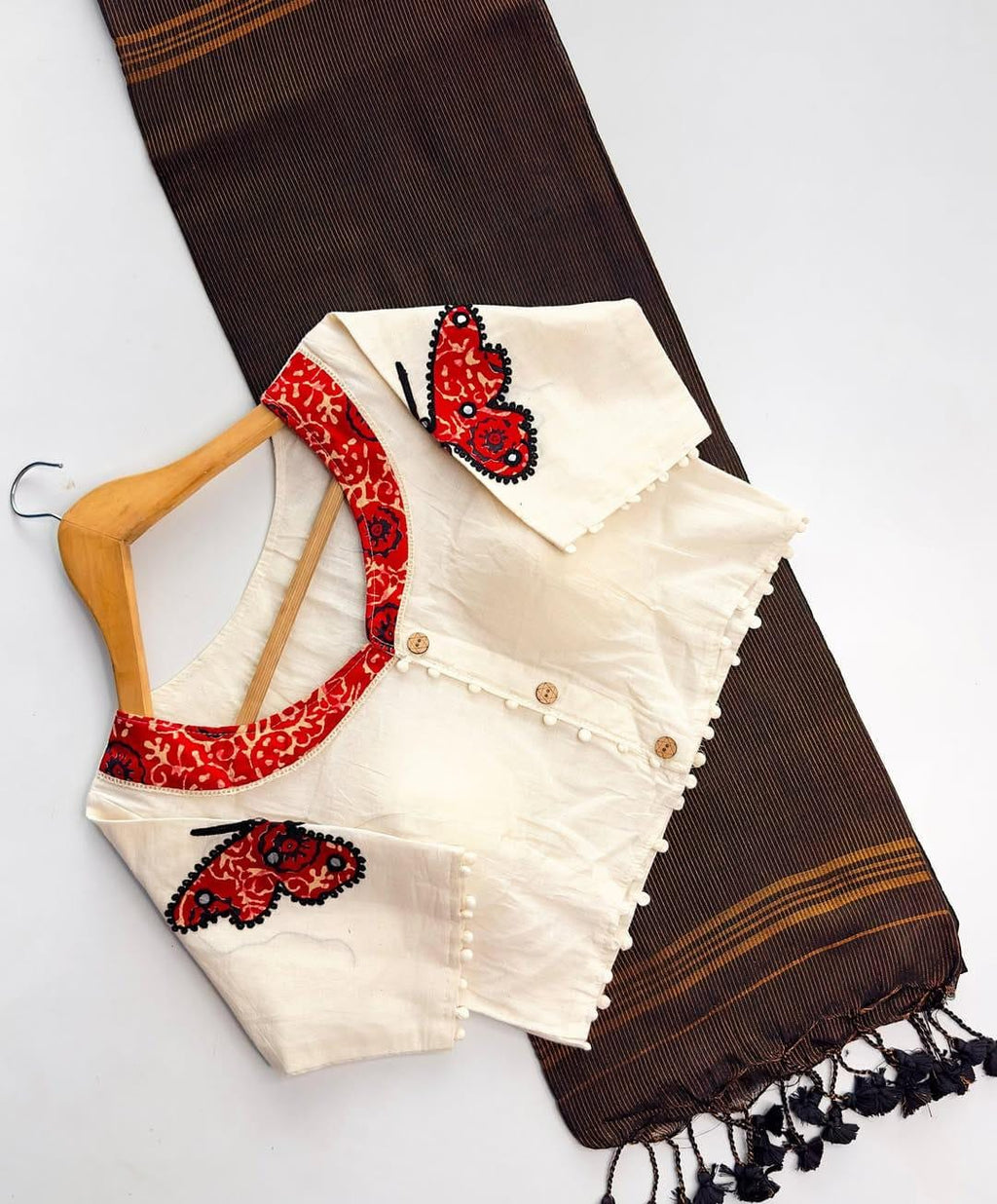 Khadi cotton jari saree with applique work blouse