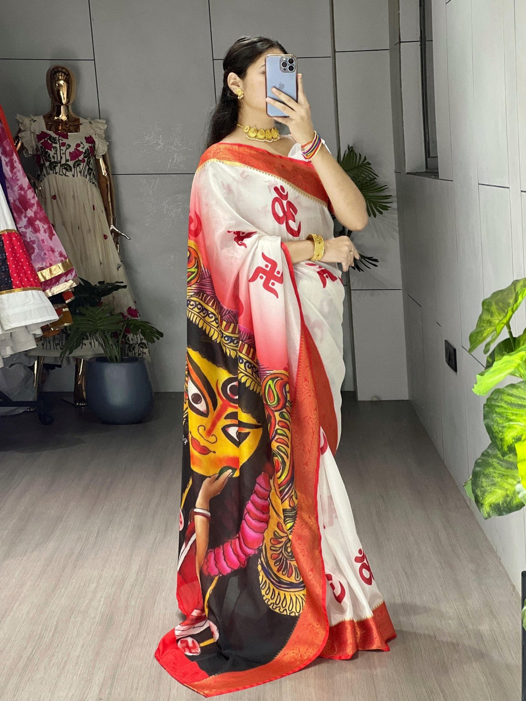 Bengali traditional silk saree for Navratri